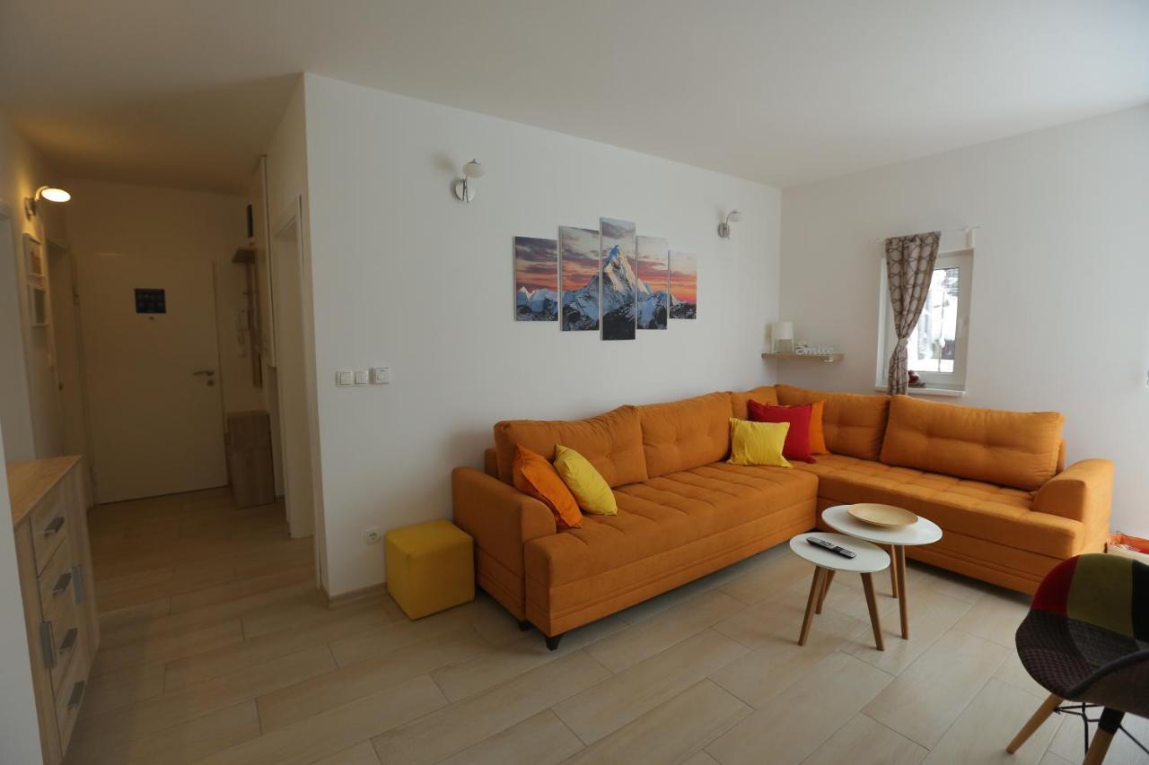 Nest Apartment Τζαχορίνα Εξωτερικό φωτογραφία