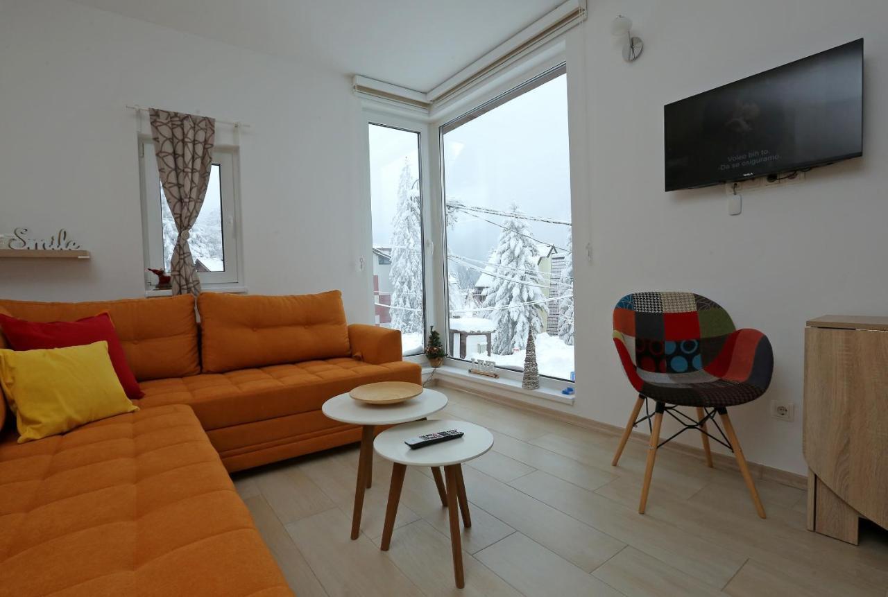 Nest Apartment Τζαχορίνα Εξωτερικό φωτογραφία