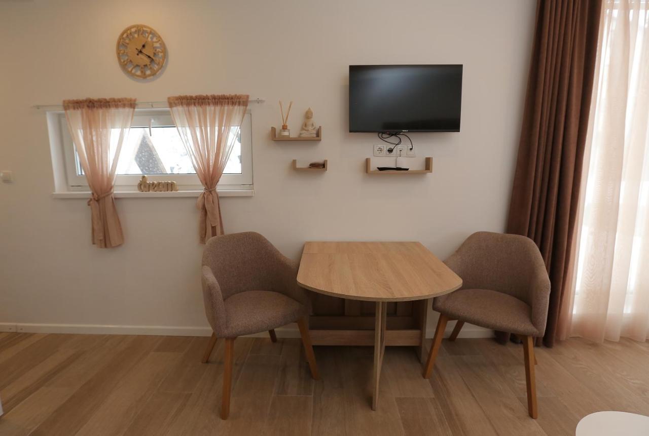 Nest Apartment Τζαχορίνα Εξωτερικό φωτογραφία