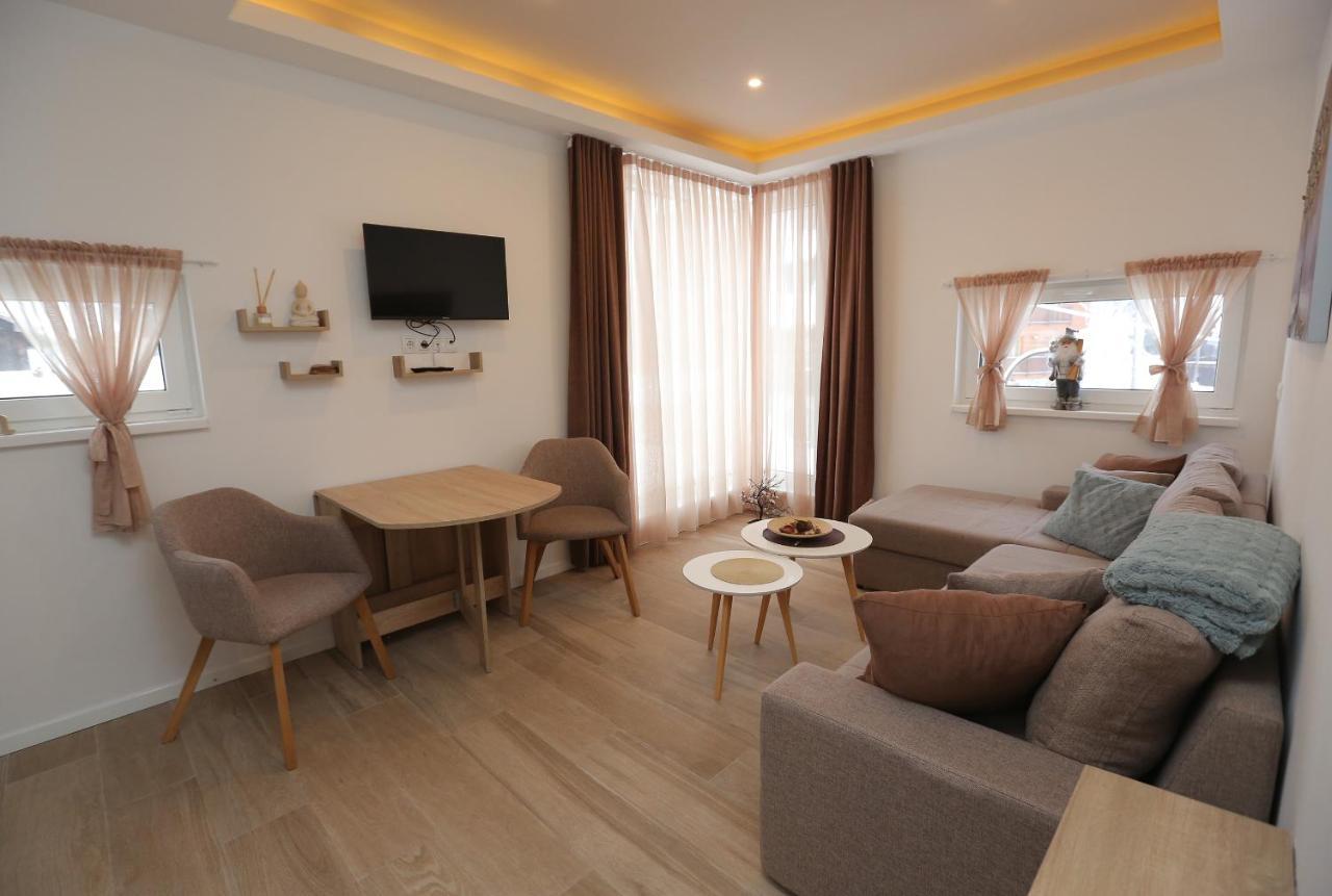 Nest Apartment Τζαχορίνα Εξωτερικό φωτογραφία