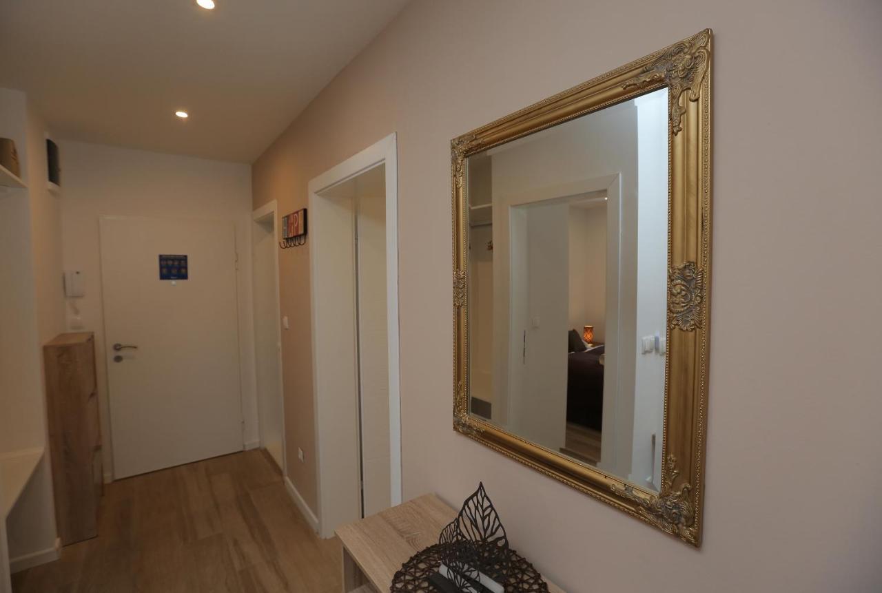 Nest Apartment Τζαχορίνα Εξωτερικό φωτογραφία